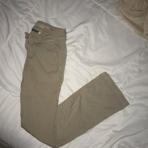 American eagle Kickboot khakis